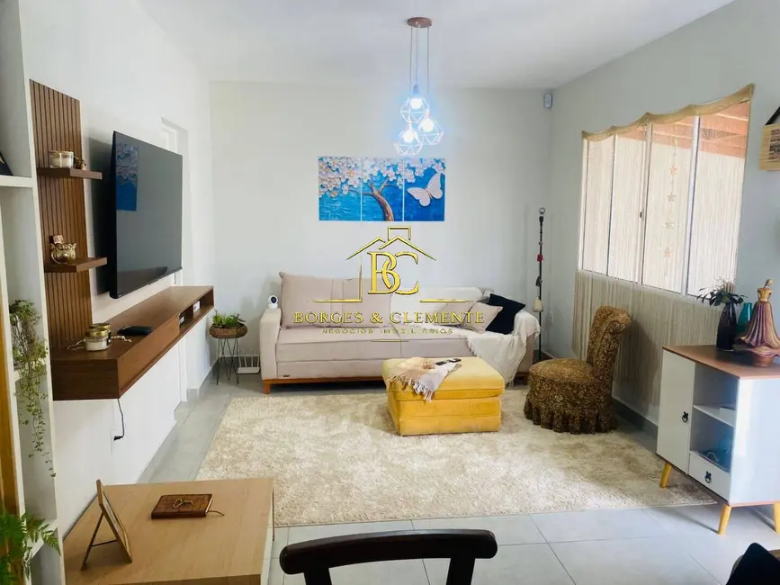 Foto 1 de Casa com 2 quartos à venda, 100m2 em Boa Vista, Atibaia - SP