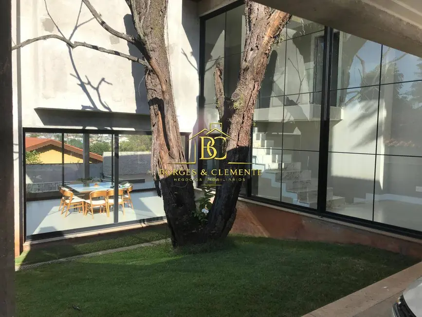 Casa com 3 quartos à venda, 354m2 em Jardim Paulista, Atibaia - SP - imagem 5 Foto 5 de Casa com 3 quartos à venda, 354m2 em Jardim Paulista, Atibaia - SP