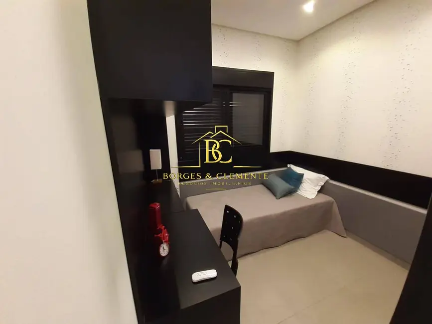 Foto 4 de Apartamento com 3 quartos à venda, 190m2 em Atibaia - SP