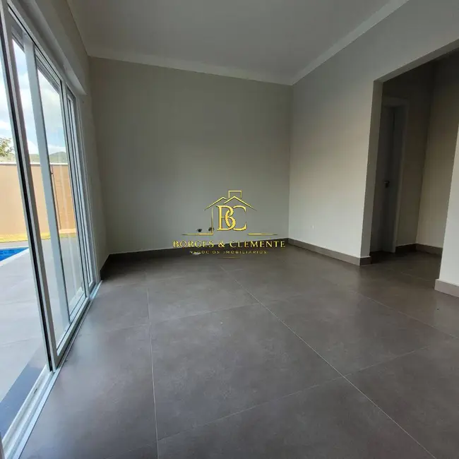 Foto 4 de Casa com 3 quartos à venda, 190m2 em Jardim dos Pinheiros, Atibaia - SP