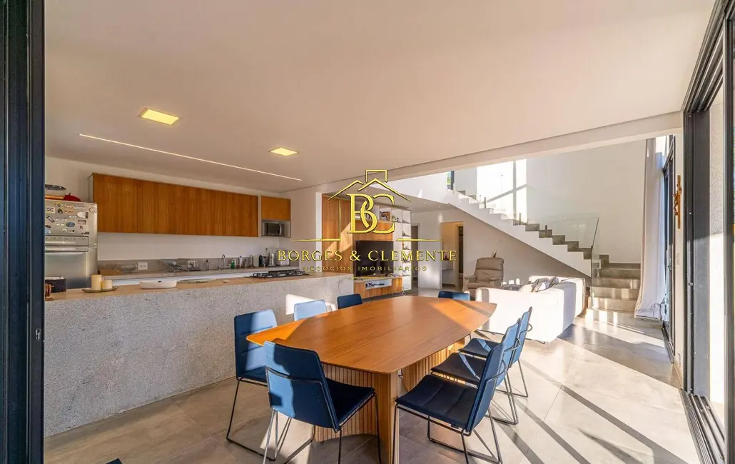 Foto 2 de Casa com 4 quartos à venda, 314m2 em Condomínio Porto Atibaia, Atibaia - SP