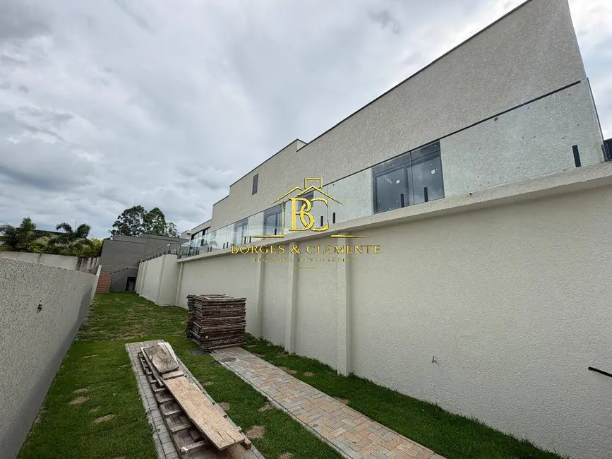 Casa com 3 quartos à venda, 274m2 em Usina, Atibaia - SP - imagem 3 Foto 3 de Casa com 3 quartos à venda, 274m2 em Usina, Atibaia - SP