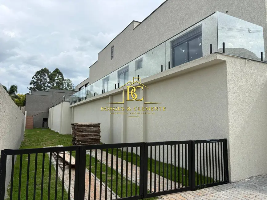 Casa com 3 quartos à venda, 274m2 em Usina, Atibaia - SP - imagem 2 Foto 2 de Casa com 3 quartos à venda, 274m2 em Usina, Atibaia - SP