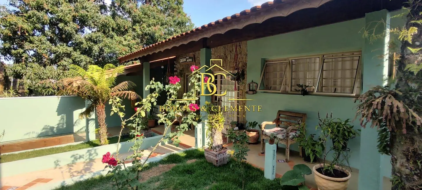 Casa com 3 quartos à venda, 228m2 em Jardim do Lago, Atibaia - SP - imagem 1 Foto 1 de Casa com 3 quartos à venda, 228m2 em Jardim do Lago, Atibaia - SP