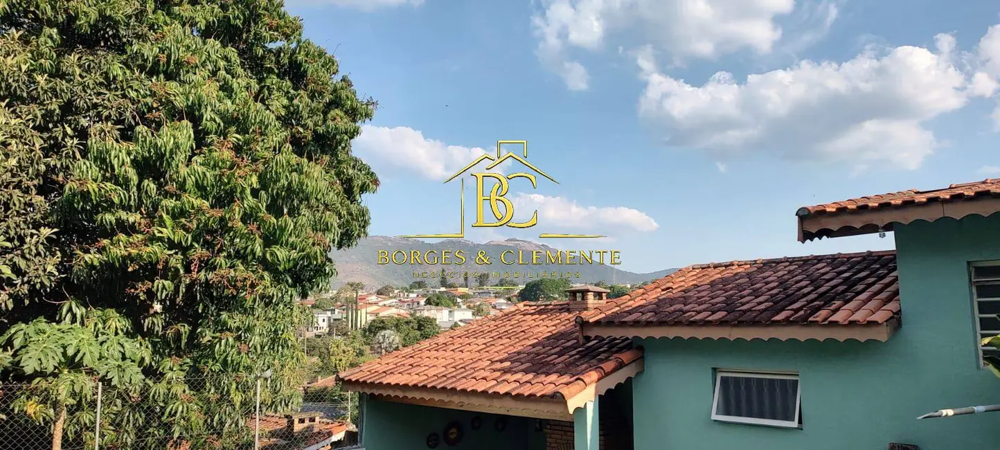 Casa com 3 quartos à venda, 228m2 em Jardim do Lago, Atibaia - SP - imagem 2 Foto 2 de Casa com 3 quartos à venda, 228m2 em Jardim do Lago, Atibaia - SP