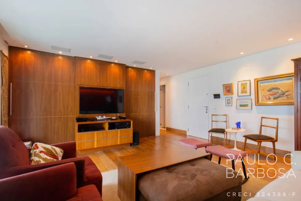 Foto 7 de Apartamento com 3 quartos à venda, 201m2 em Itaim Bibi, São Paulo - SP