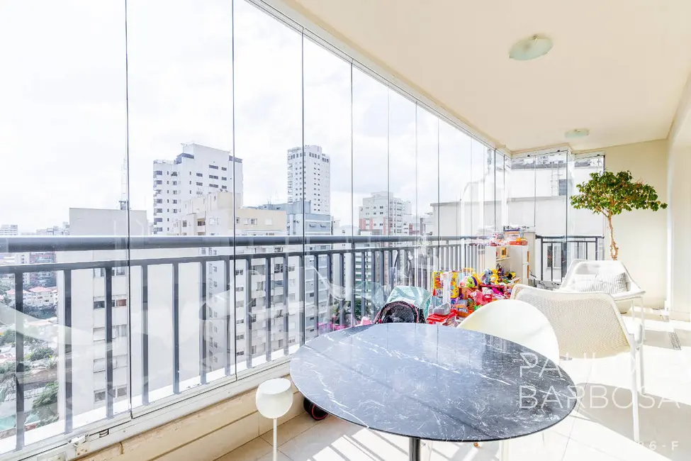 Apartamento com 3 quartos à venda, 210m2 em Higienópolis, São Paulo - SP - imagem 3 Foto 3 de Apartamento com 3 quartos à venda, 210m2 em Higienópolis, São Paulo - SP