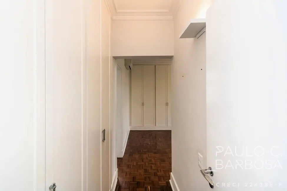 Foto 9 de Apartamento com 3 quartos à venda, 213m2 em Cerqueira César, São Paulo - SP