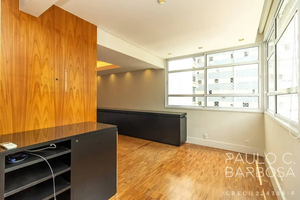 Foto 4 de Apartamento com 3 quartos à venda, 213m2 em Cerqueira César, São Paulo - SP