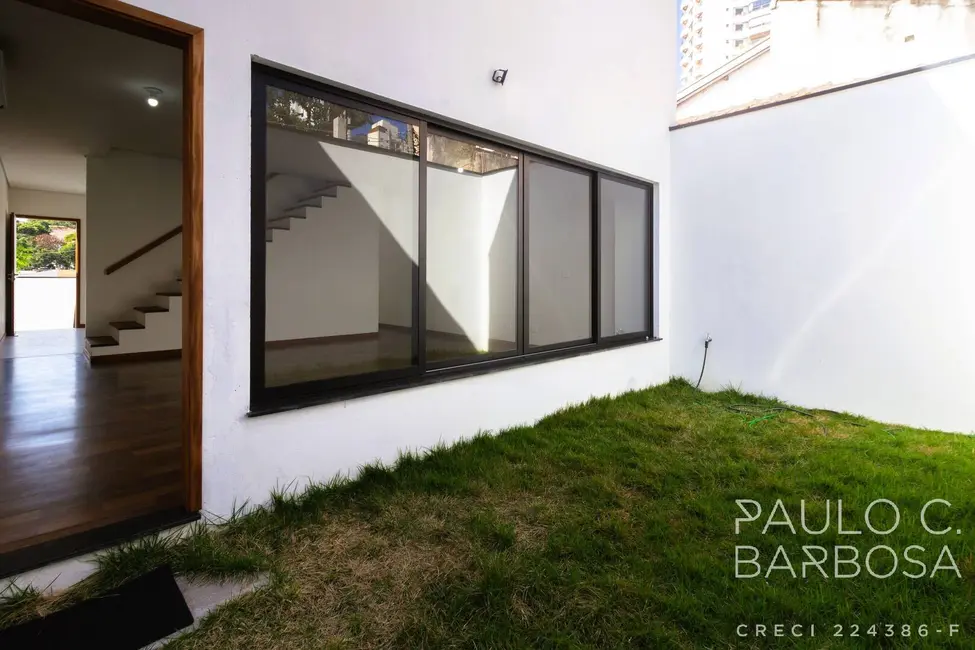 Foto 2 de Casa com 4 quartos à venda, 186m2 em Vila Ipojuca, São Paulo - SP