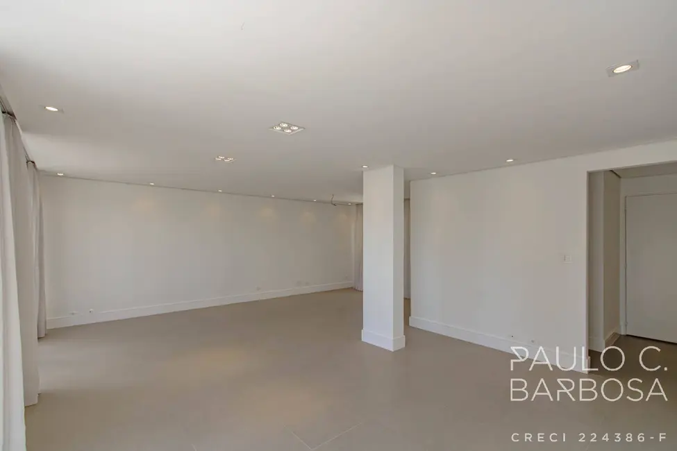 Cobertura com 3 quartos para alugar, 173m2 em Itaim Bibi, São Paulo - SP - imagem 3 Foto 3 de Cobertura com 3 quartos para alugar, 173m2 em Itaim Bibi, São Paulo - SP