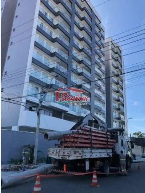 Foto 1 de Apartamento com 2 quartos à venda, 75m2 em Indaiá, Caraguatatuba - SP