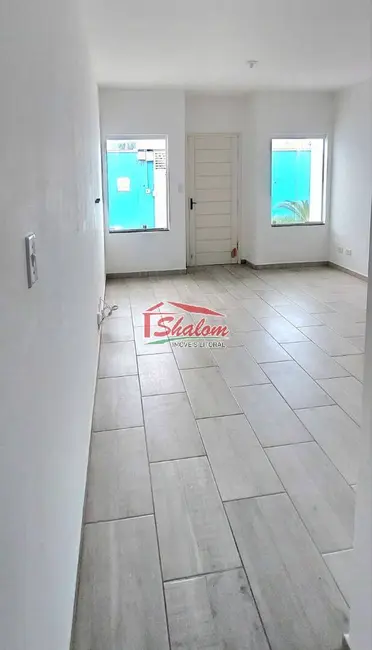 Foto 4 de Sobrado com 2 quartos à venda, 75m2 em Jardim Brasil, Caraguatatuba - SP