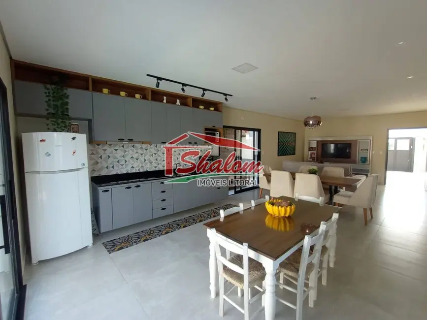 Casa com 3 quartos à venda, 179m2 em Pontal de Santa Marina, Caraguatatuba - SP - imagem 7 Foto 7 de Casa com 3 quartos à venda, 179m2 em Pontal de Santa Marina, Caraguatatuba - SP