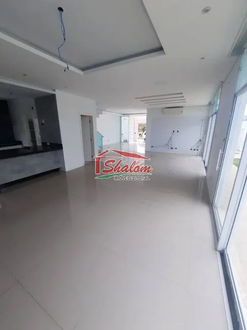 Foto 7 de Sobrado com 3 quartos à venda, 200m2 em Indaiá, Caraguatatuba - SP