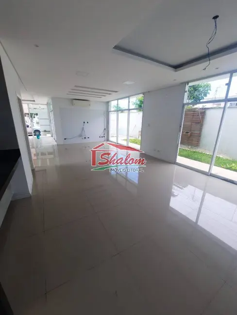 Foto 5 de Sobrado com 3 quartos à venda, 200m2 em Indaiá, Caraguatatuba - SP