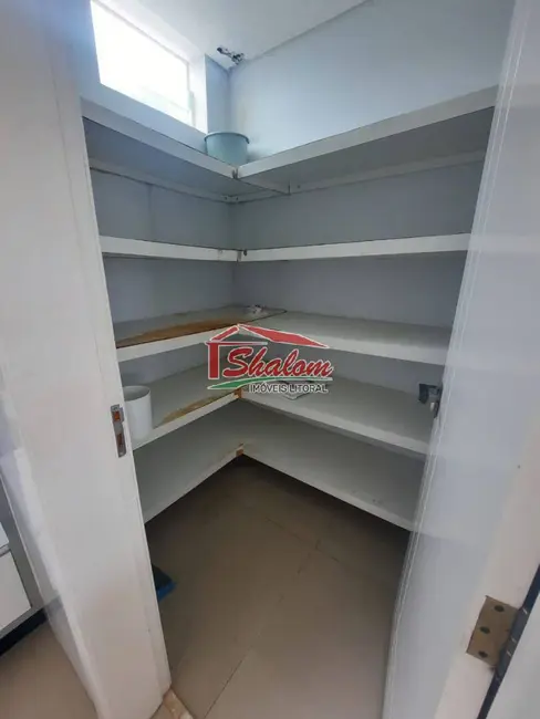 Foto 9 de Sobrado com 3 quartos à venda, 200m2 em Indaiá, Caraguatatuba - SP