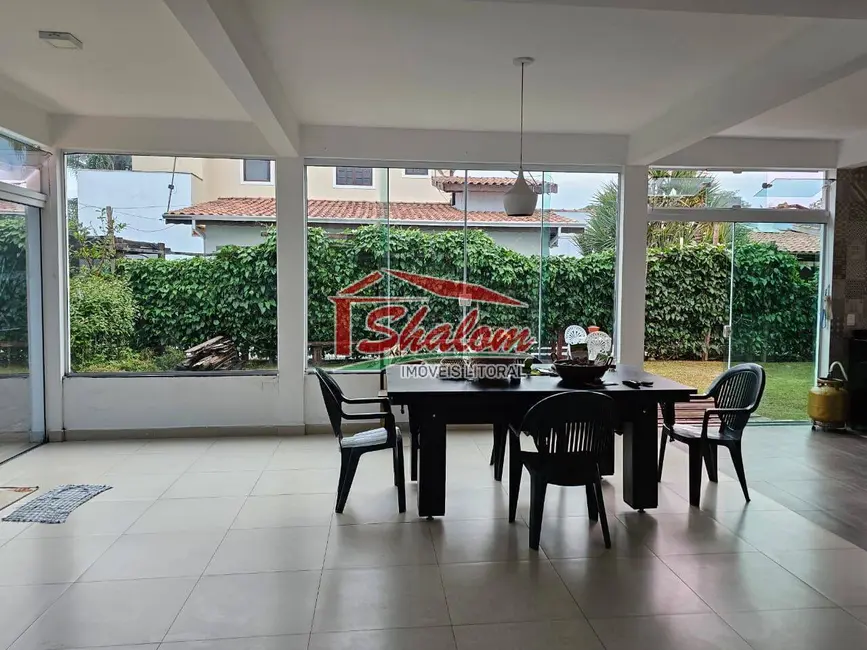 Foto 4 de Sobrado com 4 quartos à venda, 220m2 em Massaguaçu, Caraguatatuba - SP