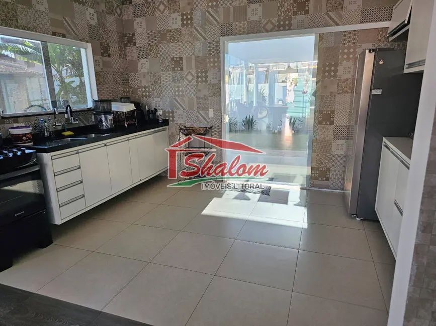 Foto 7 de Sobrado com 4 quartos à venda, 220m2 em Massaguaçu, Caraguatatuba - SP