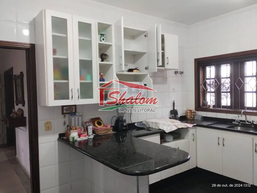 Foto 9 de Sobrado com 5 quartos à venda, 370m2 em Indaiá, Caraguatatuba - SP