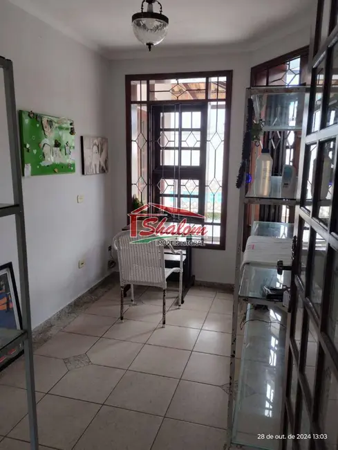Foto 6 de Sobrado com 5 quartos à venda, 370m2 em Indaiá, Caraguatatuba - SP