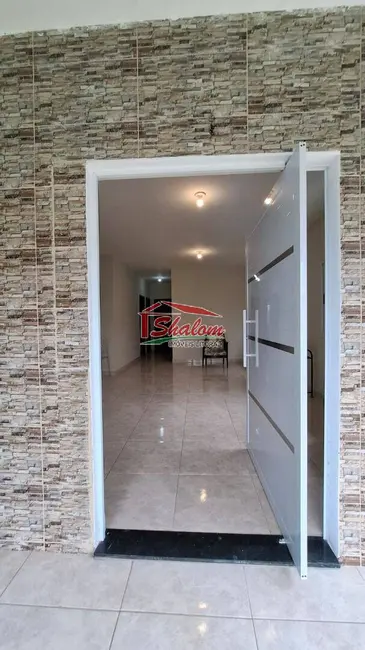 Casa com 3 quartos à venda, 154m2 em Jardim do Sol, Caraguatatuba - SP - imagem 4 Foto 4 de Casa com 3 quartos à venda, 154m2 em Jardim do Sol, Caraguatatuba - SP