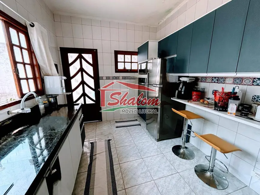 Sobrado com 3 quartos à venda e para alugar, 182m2 em Pontal de Santa Marina, Caraguatatuba - SP - imagem 6 Foto 6 de Sobrado com 3 quartos à venda e para alugar, 182m2 em Pontal de Santa Marina, Caraguatatuba - SP