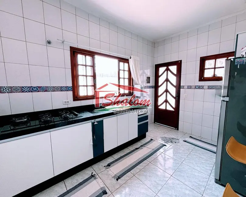 Sobrado com 3 quartos à venda e para alugar, 182m2 em Pontal de Santa Marina, Caraguatatuba - SP - imagem 7 Foto 7 de Sobrado com 3 quartos à venda e para alugar, 182m2 em Pontal de Santa Marina, Caraguatatuba - SP