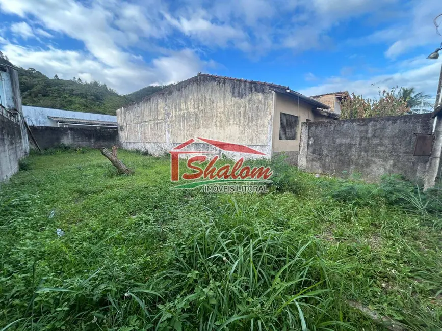 Foto 3 de Casa com 3 quartos para alugar, 200m2 em Centro, Caraguatatuba - SP
