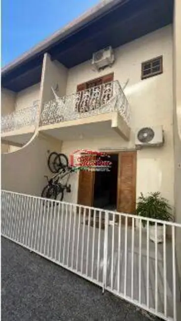 Sobrado com 2 quartos à venda, 64m2 em Martim de Sá, Caraguatatuba - SP - imagem 1 Foto 1 de Sobrado com 2 quartos à venda, 64m2 em Martim de Sá, Caraguatatuba - SP