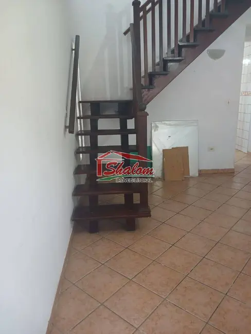 Casa com 4 quartos à venda e para alugar, 240m2 em Jardim Rio Santos, Caraguatatuba - SP - imagem 9 Foto 9 de Casa com 4 quartos à venda e para alugar, 240m2 em Jardim Rio Santos, Caraguatatuba - SP
