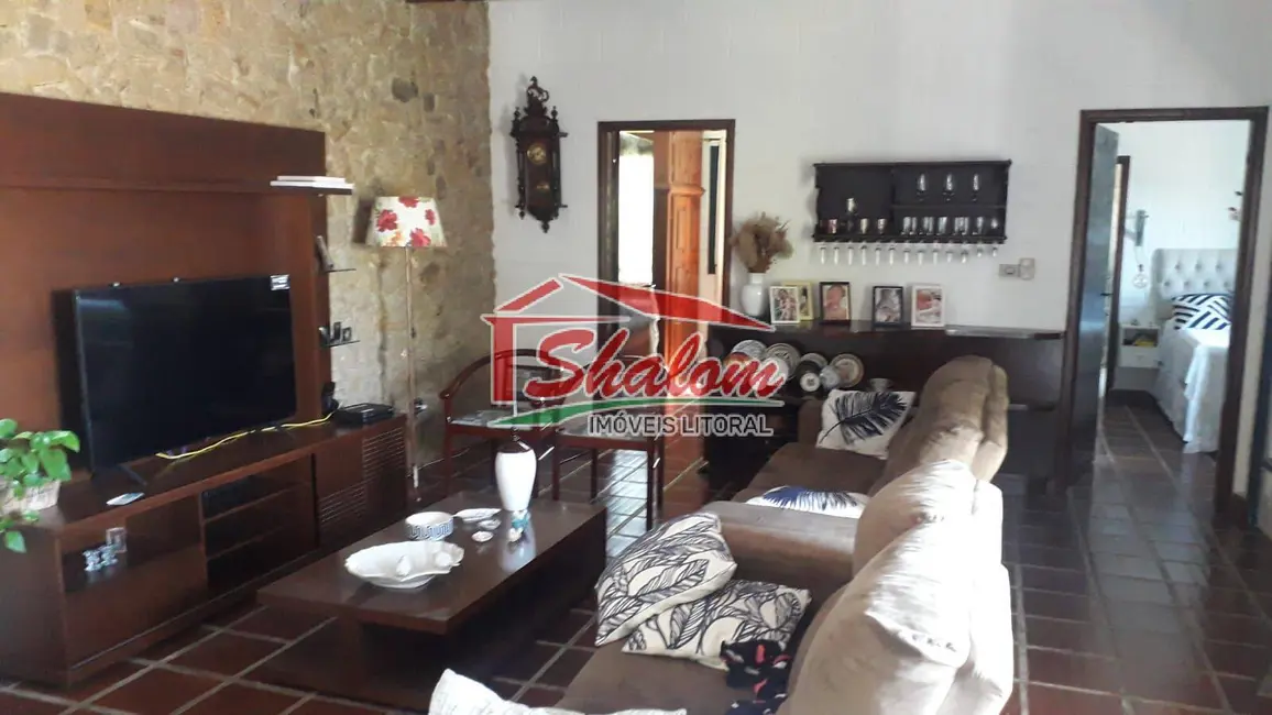 Casa com 5 quartos à venda, 290m2 em Prainha, Caraguatatuba - SP - imagem 8 Foto 8 de Casa com 5 quartos à venda, 290m2 em Prainha, Caraguatatuba - SP