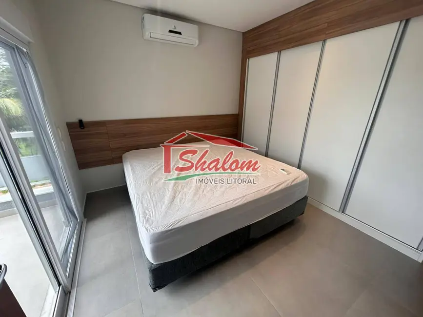 Foto 9 de Sobrado com 4 quartos para alugar, 360m2 em Balneário Copacabana, Caraguatatuba - SP