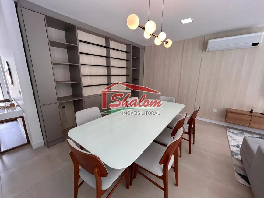 Foto 4 de Sobrado com 3 quartos à venda e para alugar, 360m2 em Balneário Copacabana, Caraguatatuba - SP