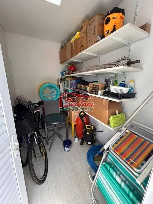 Foto 5 de Sobrado com 4 quartos à venda, 260m2 em Balneário Copacabana, Caraguatatuba - SP