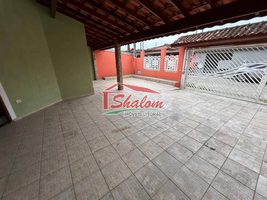 Foto 3 de Casa com 3 quartos para alugar, 250m2 em Praia das Palmeiras, Caraguatatuba - SP