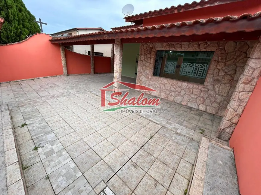 Foto 1 de Casa com 3 quartos para alugar, 250m2 em Praia das Palmeiras, Caraguatatuba - SP