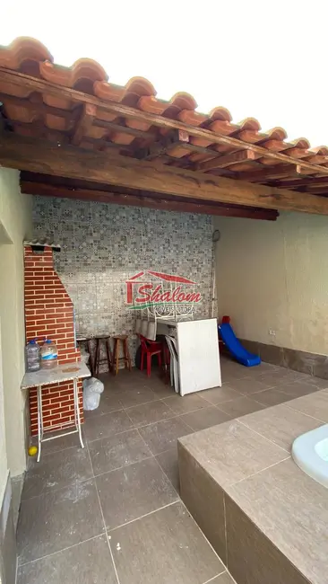 Casa com 2 quartos à venda, 160m2 em Praia das Palmeiras, Caraguatatuba - SP - imagem 2 Foto 2 de Casa com 2 quartos à venda, 160m2 em Praia das Palmeiras, Caraguatatuba - SP