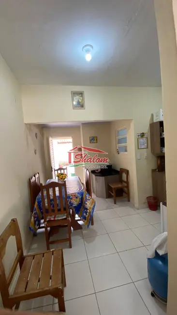 Casa com 2 quartos à venda, 160m2 em Praia das Palmeiras, Caraguatatuba - SP - imagem 5 Foto 5 de Casa com 2 quartos à venda, 160m2 em Praia das Palmeiras, Caraguatatuba - SP