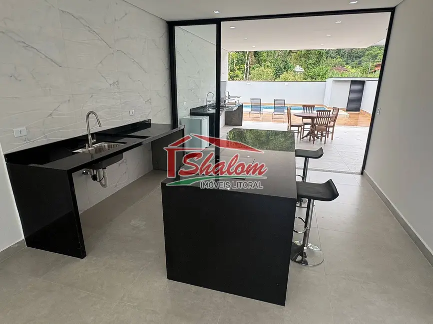 Casa com 3 quartos à venda, 384m2 em Mar Verde, Caraguatatuba - SP - imagem 3 Foto 3 de Casa com 3 quartos à venda, 384m2 em Mar Verde, Caraguatatuba - SP