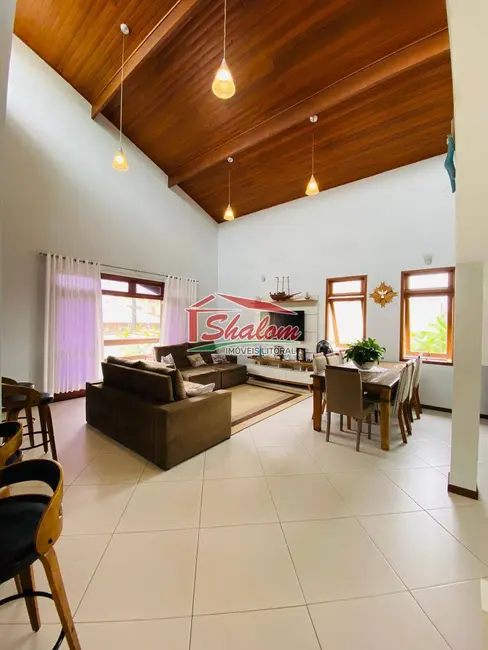 Foto 2 de Casa com 3 quartos à venda e para alugar, 390m2 em Indaiá, Caraguatatuba - SP