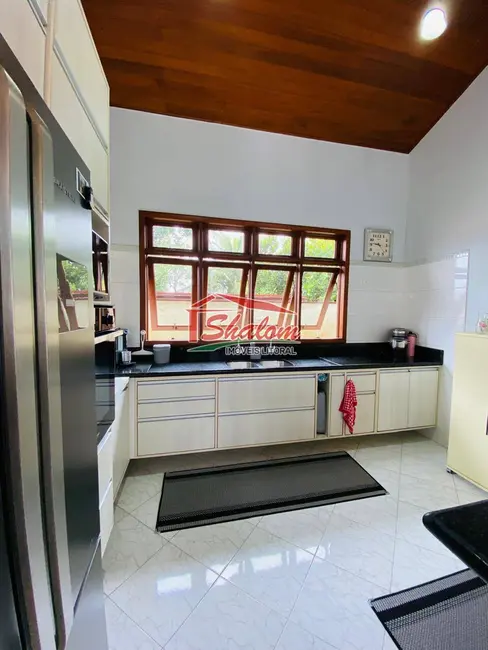 Foto 8 de Casa com 3 quartos à venda e para alugar, 390m2 em Indaiá, Caraguatatuba - SP