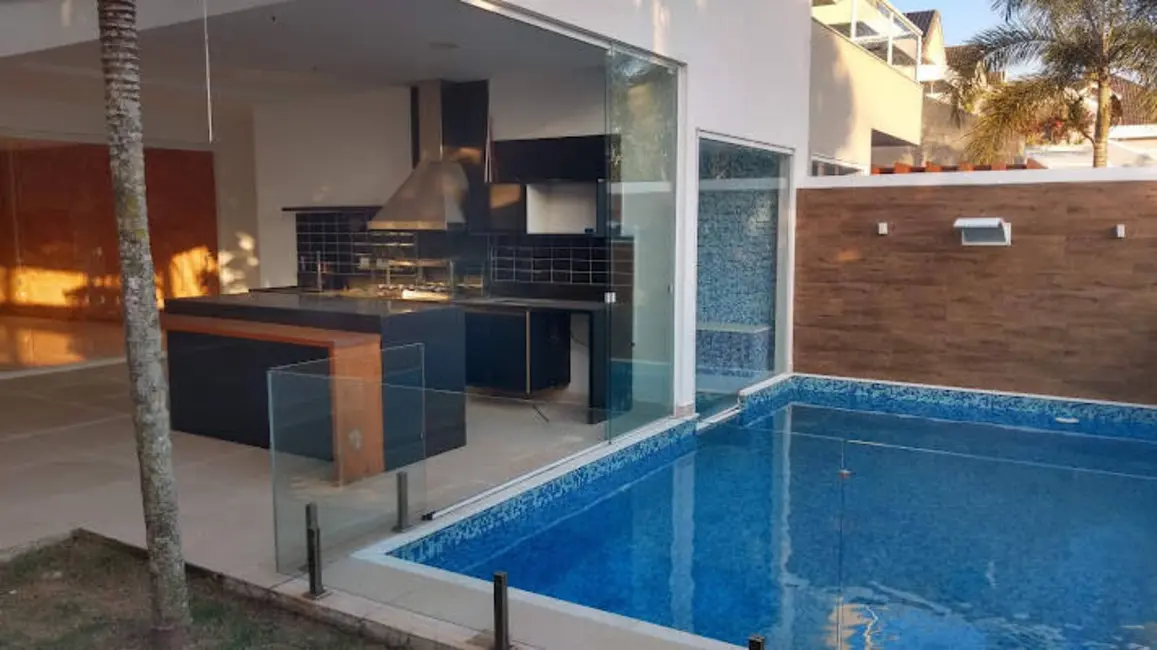 Casa com 4 quartos à venda, 530m2 em Barra da Tijuca, Rio De Janeiro - RJ - imagem 5 Foto 5 de Casa com 4 quartos à venda, 530m2 em Barra da Tijuca, Rio De Janeiro - RJ