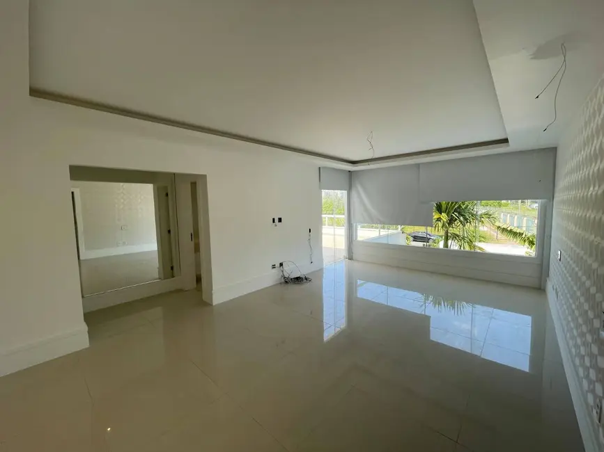 Casa com 4 quartos à venda, 530m2 em Barra da Tijuca, Rio De Janeiro - RJ - imagem 7 Foto 7 de Casa com 4 quartos à venda, 530m2 em Barra da Tijuca, Rio De Janeiro - RJ
