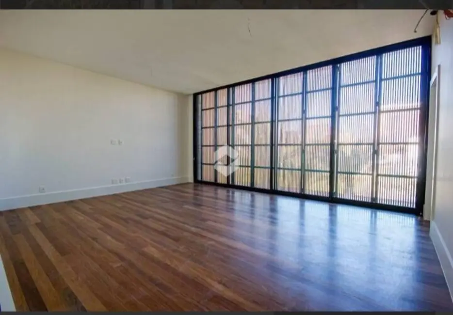 Casa com 5 quartos à venda, 1460m2 em Barra da Tijuca, Rio De Janeiro - RJ - imagem 9 Foto 9 de Casa com 5 quartos à venda, 1460m2 em Barra da Tijuca, Rio De Janeiro - RJ