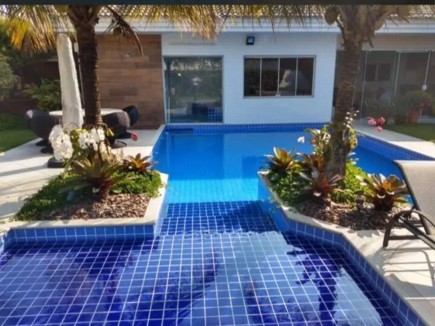 Foto 1 de Casa com 5 quartos à venda, 1050m2 em Barra da Tijuca, Rio De Janeiro - RJ
