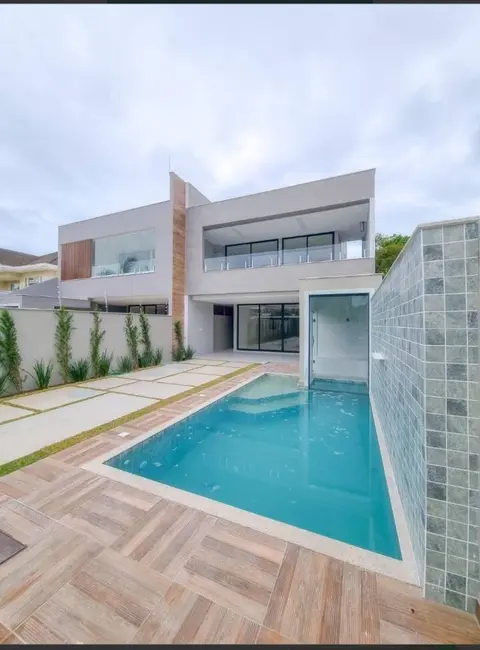 Foto 1 de Casa com 4 quartos à venda, 360m2 em Barra da Tijuca, Rio De Janeiro - RJ