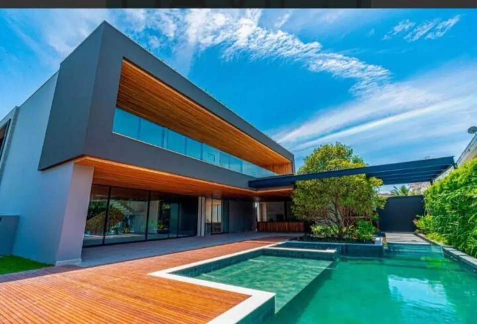 Foto 1 de Casa com 5 quartos à venda, 1230m2 em Barra da Tijuca, Rio De Janeiro - RJ