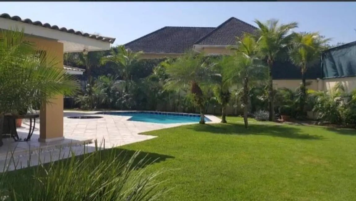 Casa com 4 quartos à venda, 556m2 em Barra da Tijuca, Rio De Janeiro - RJ - imagem 4 Foto 4 de Casa com 4 quartos à venda, 556m2 em Barra da Tijuca, Rio De Janeiro - RJ