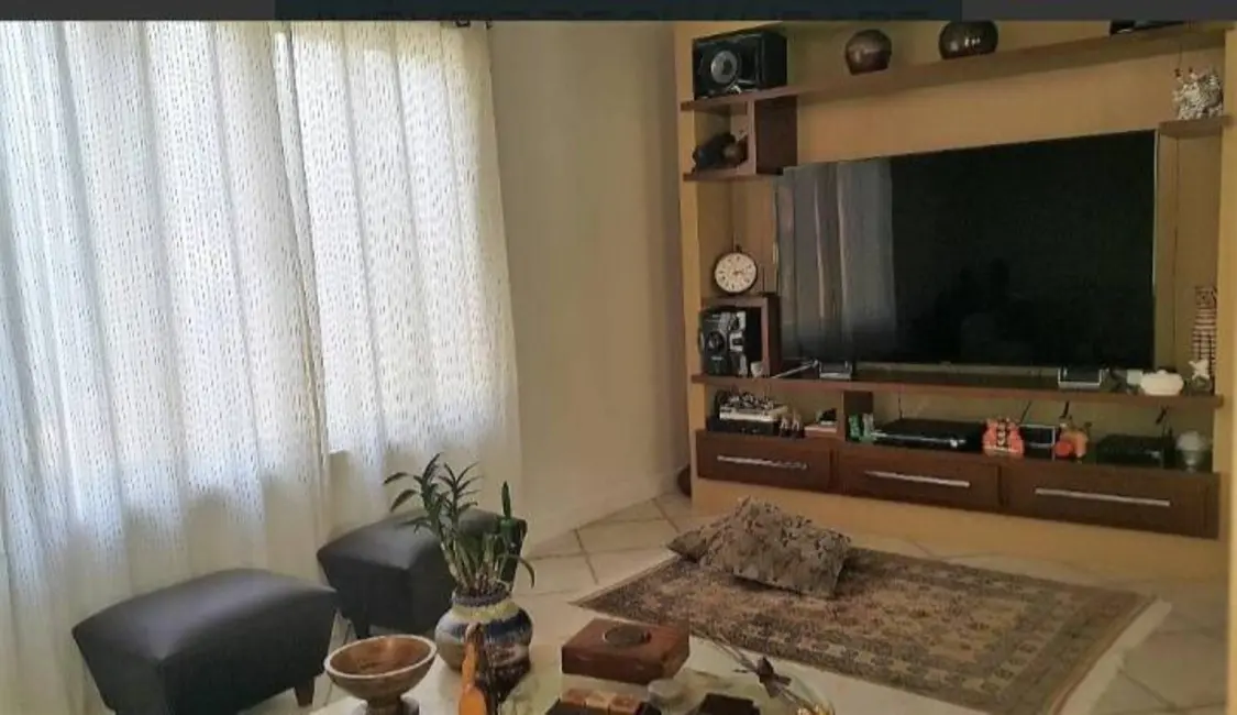 Casa com 4 quartos à venda, 556m2 em Barra da Tijuca, Rio De Janeiro - RJ - imagem 9 Foto 9 de Casa com 4 quartos à venda, 556m2 em Barra da Tijuca, Rio De Janeiro - RJ